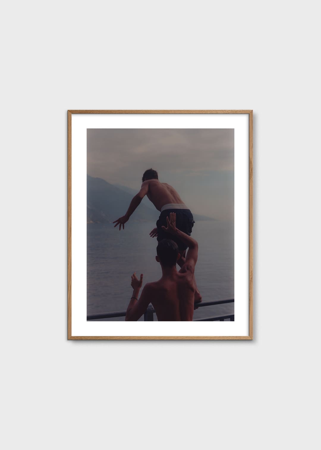 The Poster Club Lago Di Garda Jumpers Poster 40x50 cm blau