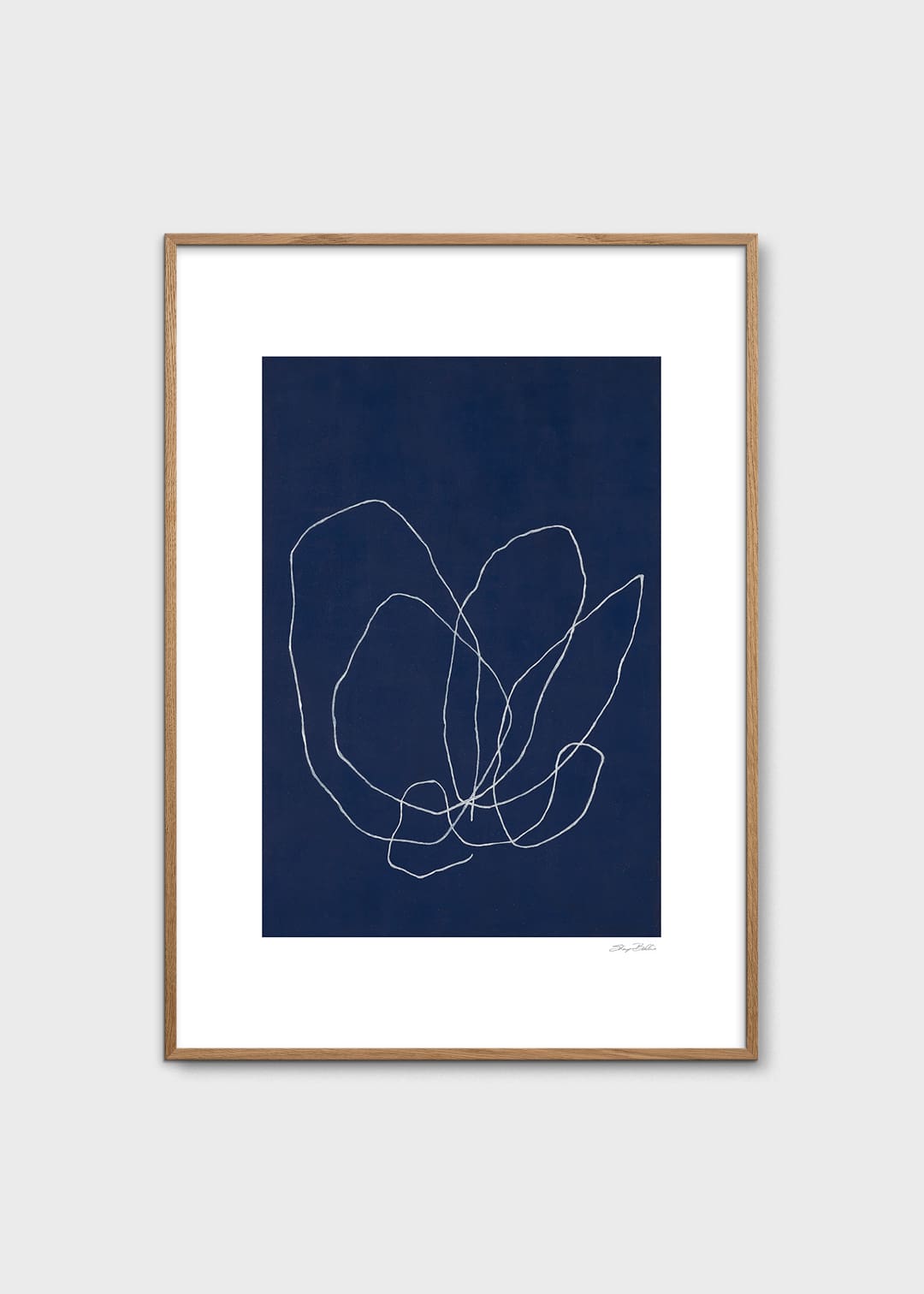 The Poster Club Elements of a Tulip Kunstdruck 30x40 cm Blau