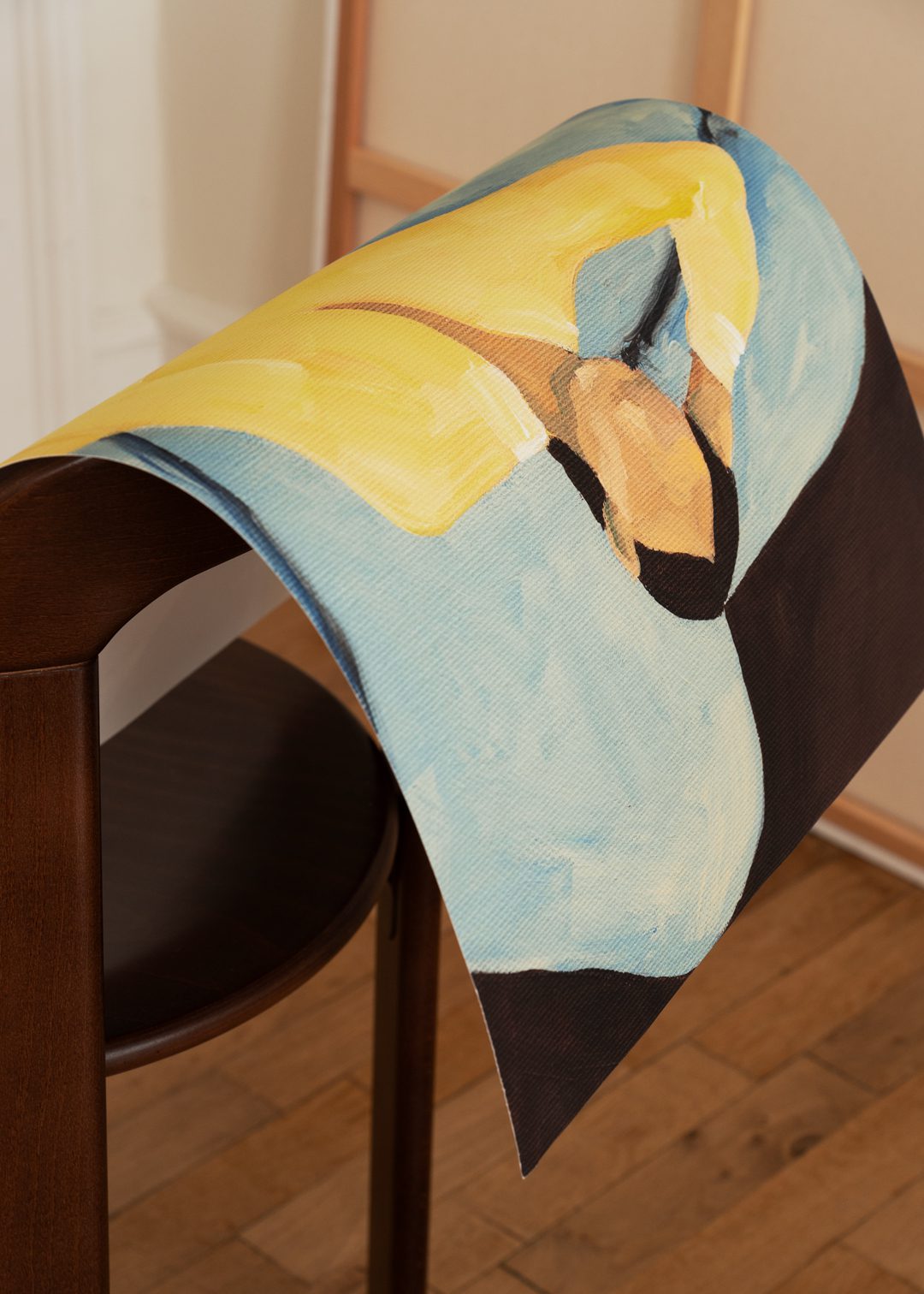 The Poster Club Art Prints Blue Sofa Kunstdruck A4 blau gelb