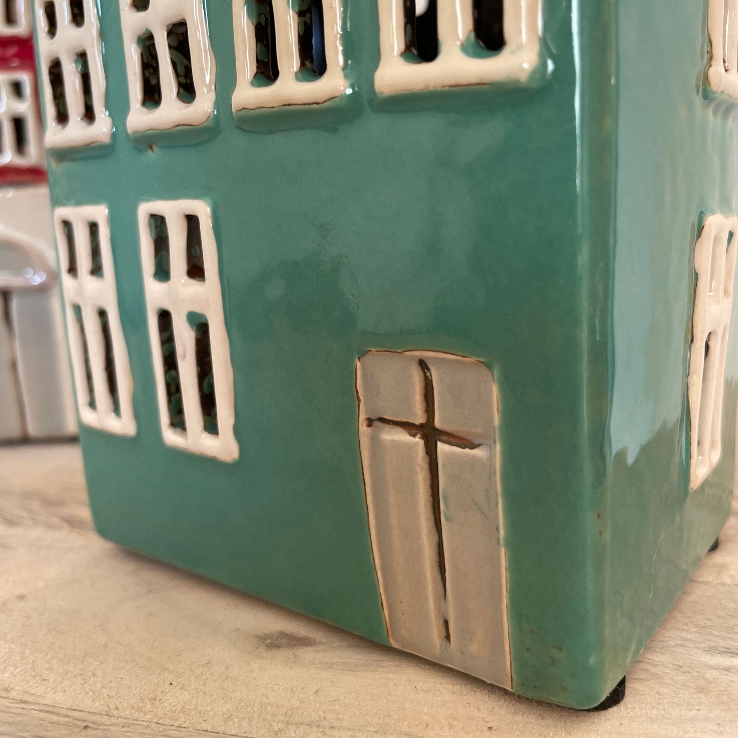 LS-LebenStil Aarhus Teelichthaus Keramik Fachwerk 17cm