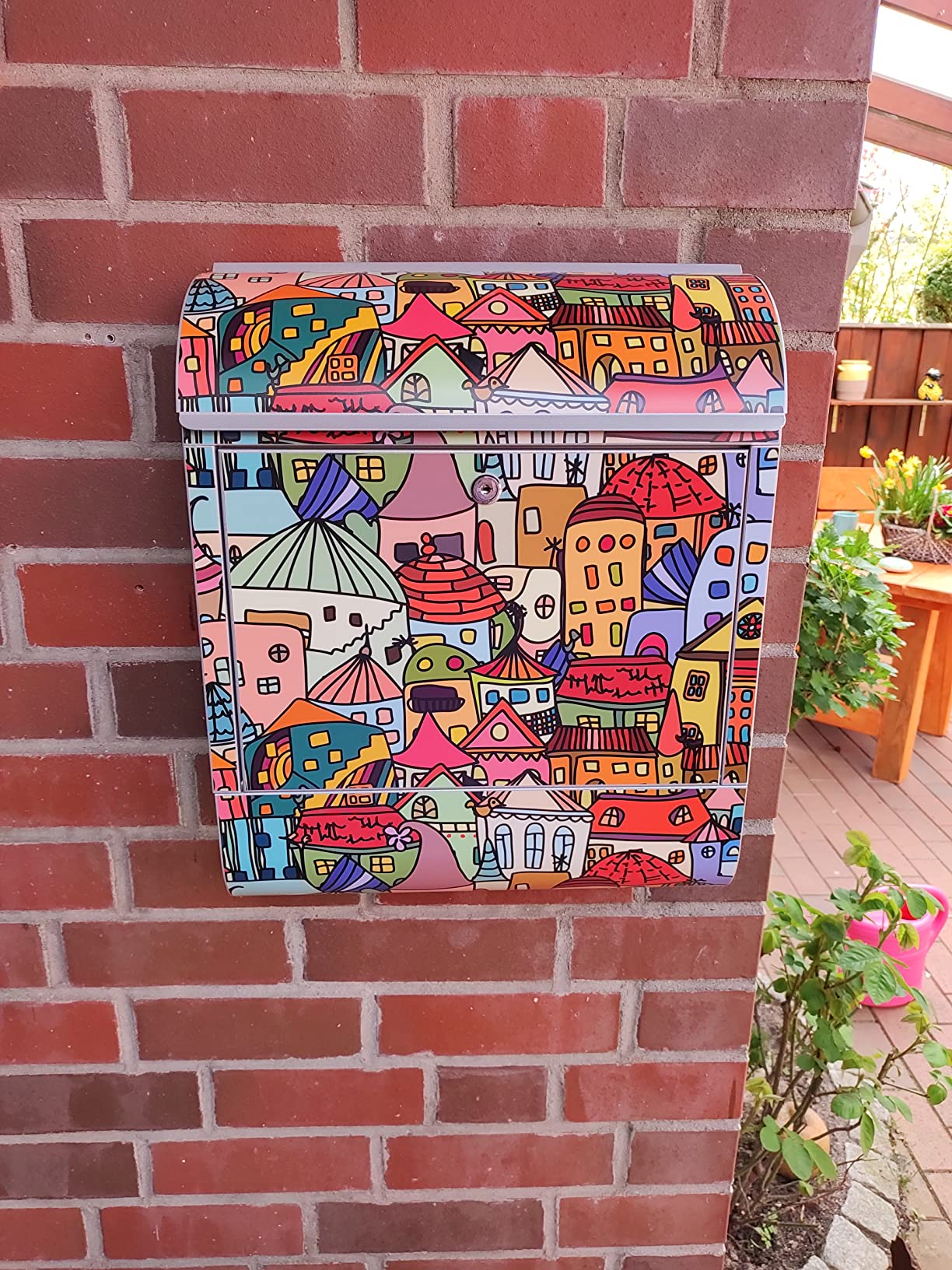 Banjado Briefkasten Funky Town Silber mit Zeitungsfach