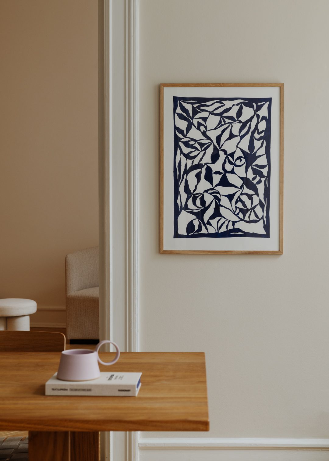 The Poster Club Magnolia Kunstdruck A4 blau-weiß abstrakt