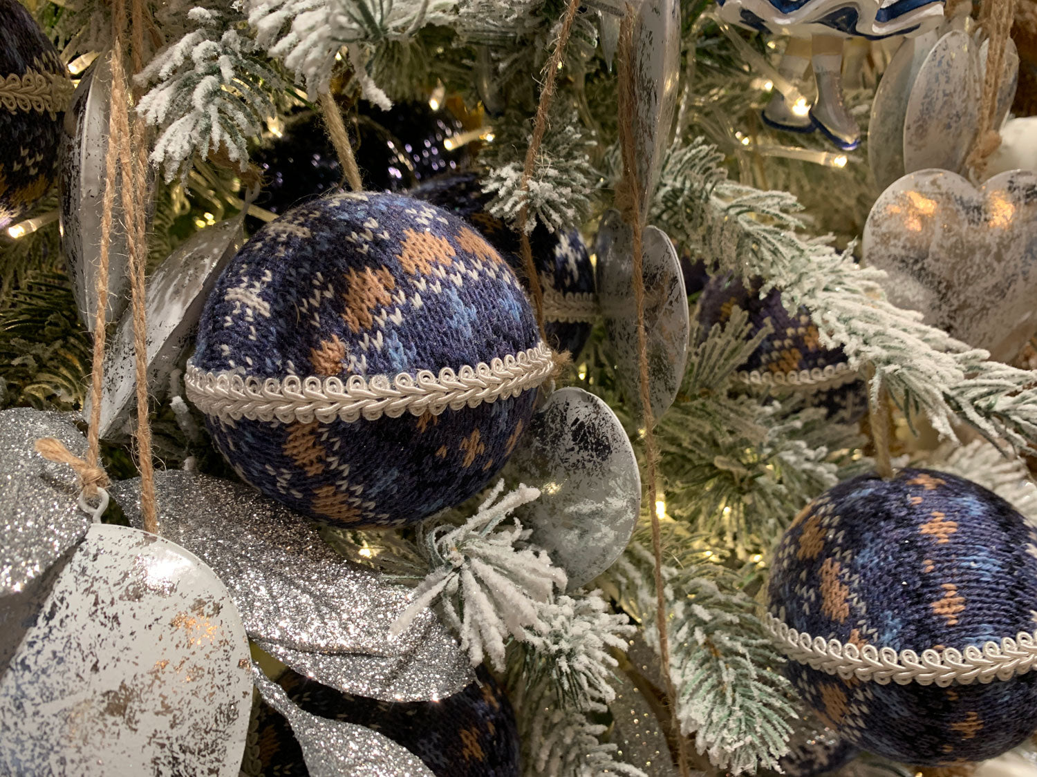 LS-LebenStil Möbel & Wohnen Weihnachtskugeln 8cm blau-weiß 2er Set