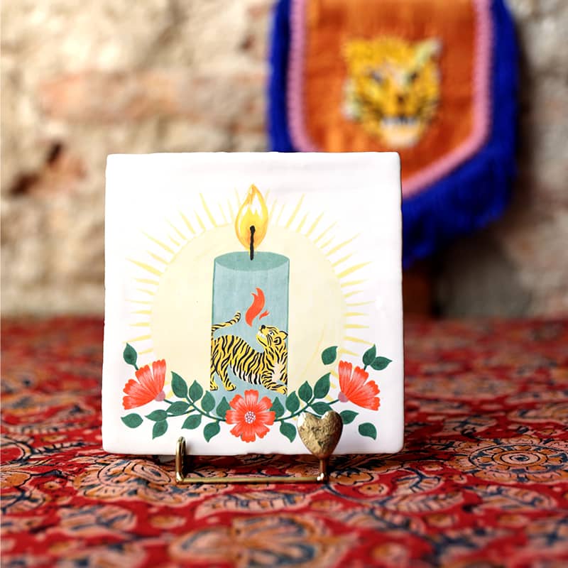StoryTiles Delft Blue Licht geeft kracht Fliese S 10x10 cm Kerze
