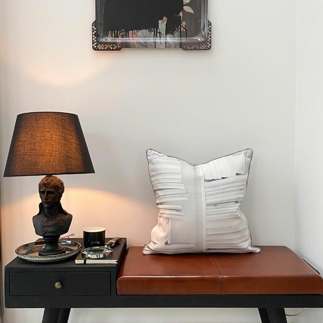 Mineheart Cushions White Bookshelf Kissen 45x45cm Bücher
