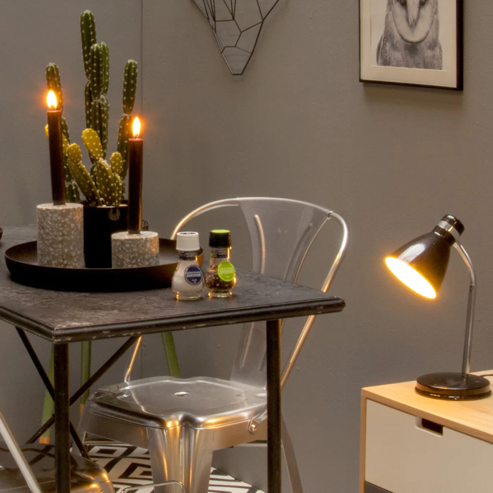 LS-LebenStil Möbel Wohnen Tischlampe List 39cm schwarz silber E27