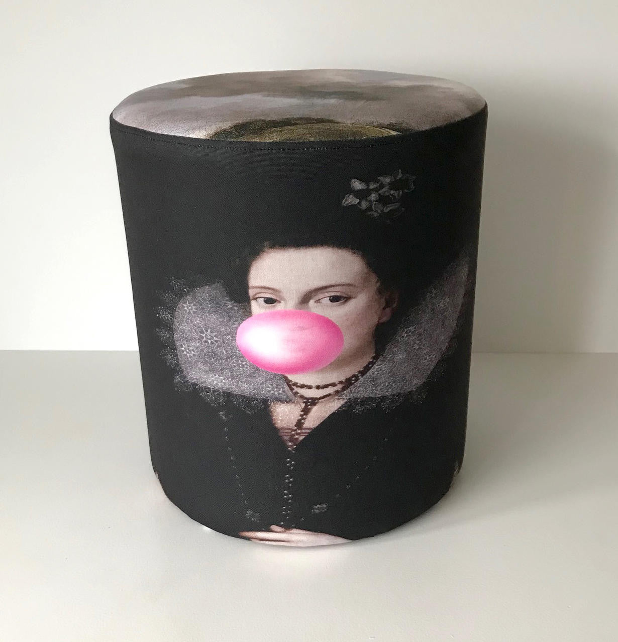 Mineheart Furniture Bubblegum Portrait Lady Hocker 38x43cm