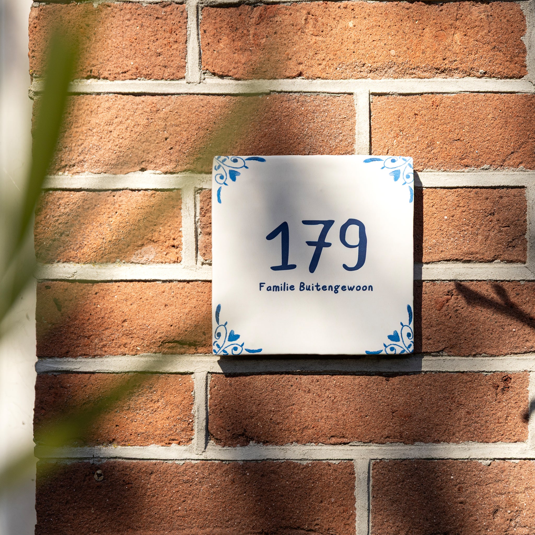 Storytiles Delft Blue A note to you Fliese 10x10 cm Hausnummer