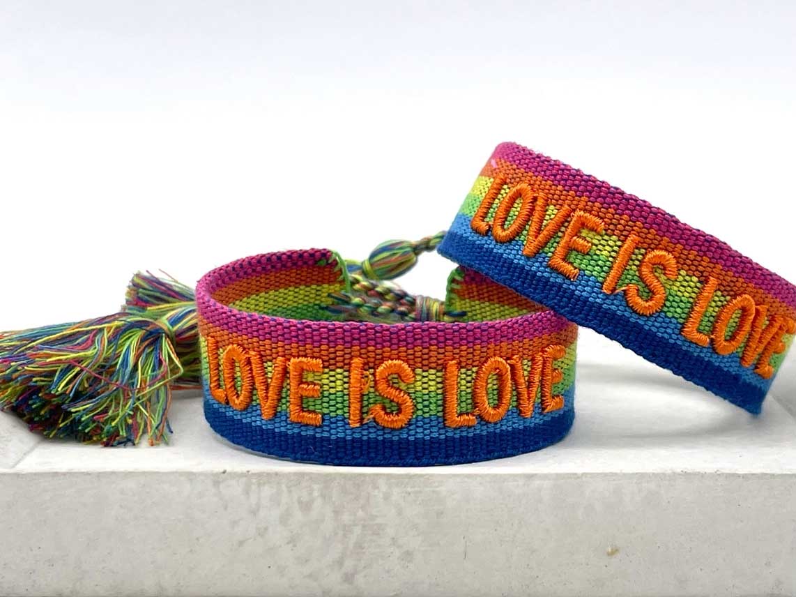 LS-LebenStil Love is Love Canvas Armband Regenbogen Quasten