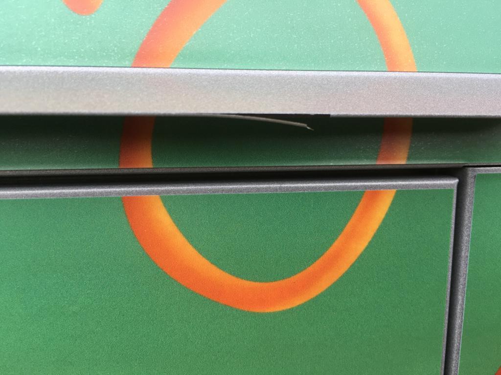 Banjado Briefkasten Neun Zähne Schwarz mit Zeitungsfach