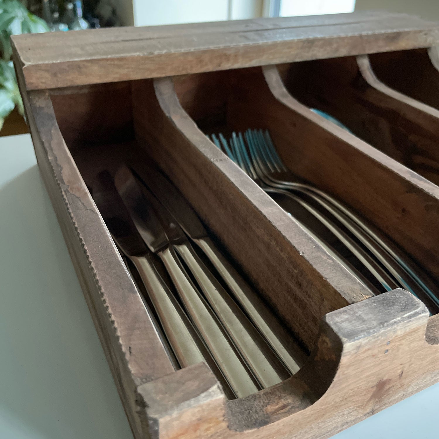 LS-LebenStil Küche & Haushalt Grimaud Besteckkasten 36cm Teak 4 Fächer