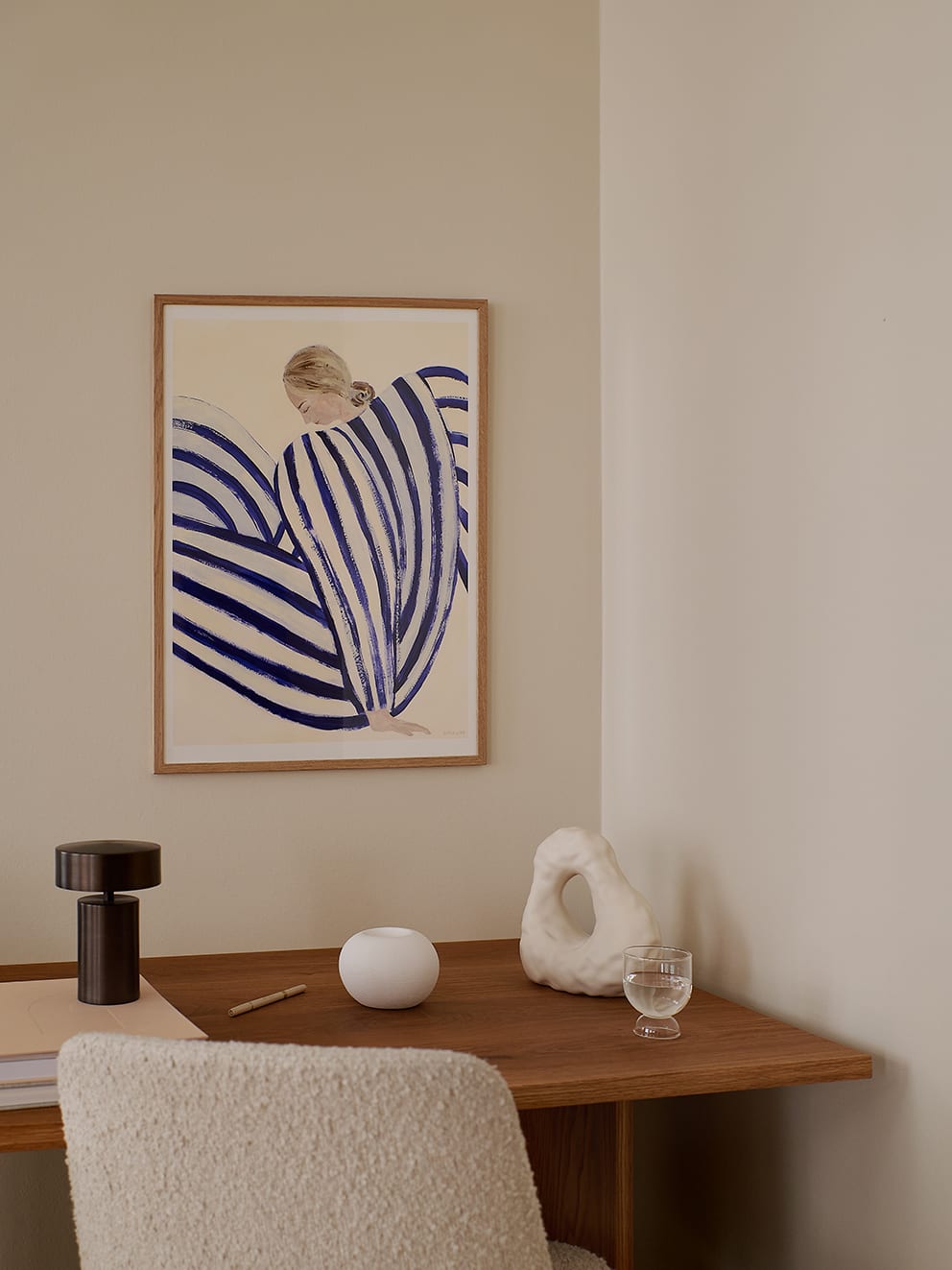 The Poster Club Blue Stripe At Concorde Poster 30x40 blau