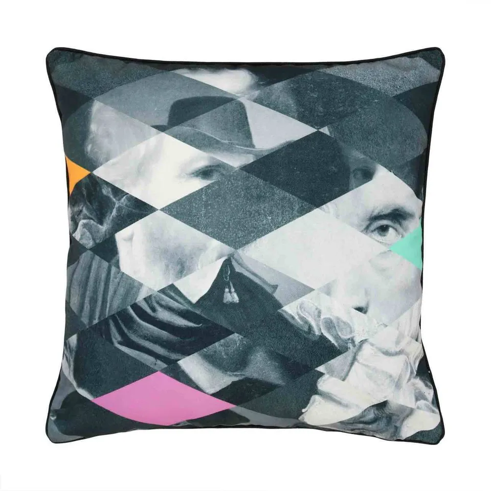 Mineheart Cushions Lords and Masters Kissen 45x45cm Porträt