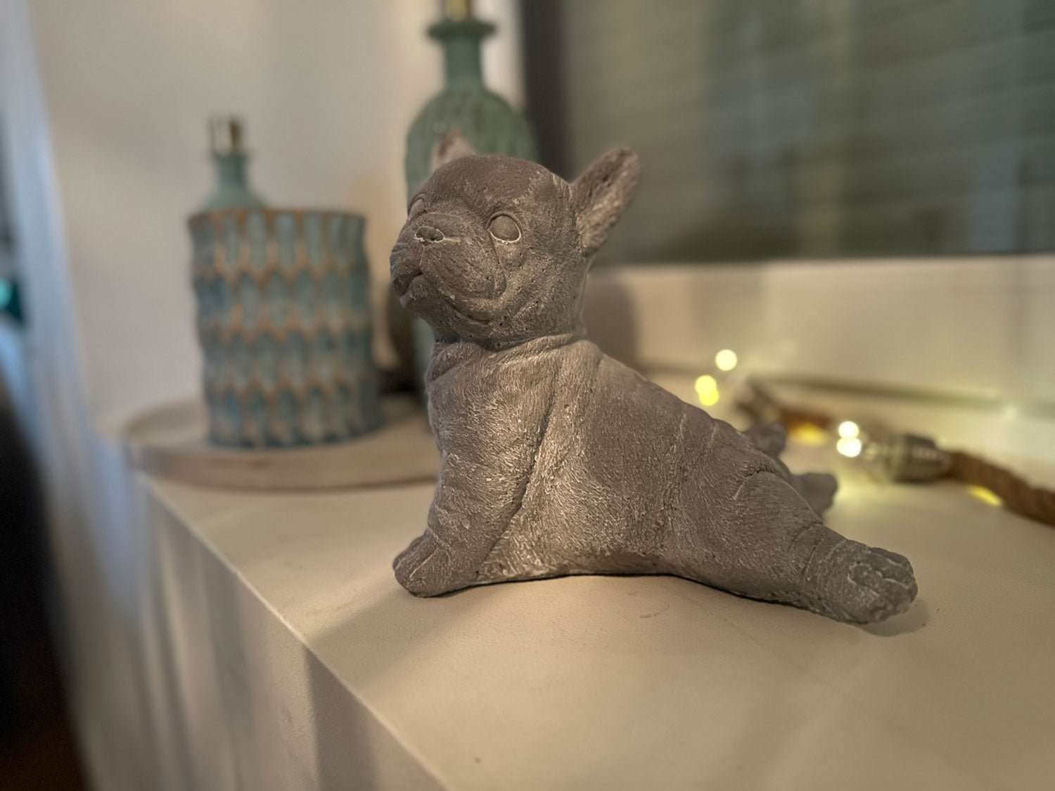 LS-LebenStil Frenchie Bulldogge Figur 20cm Beton Grau Weiß