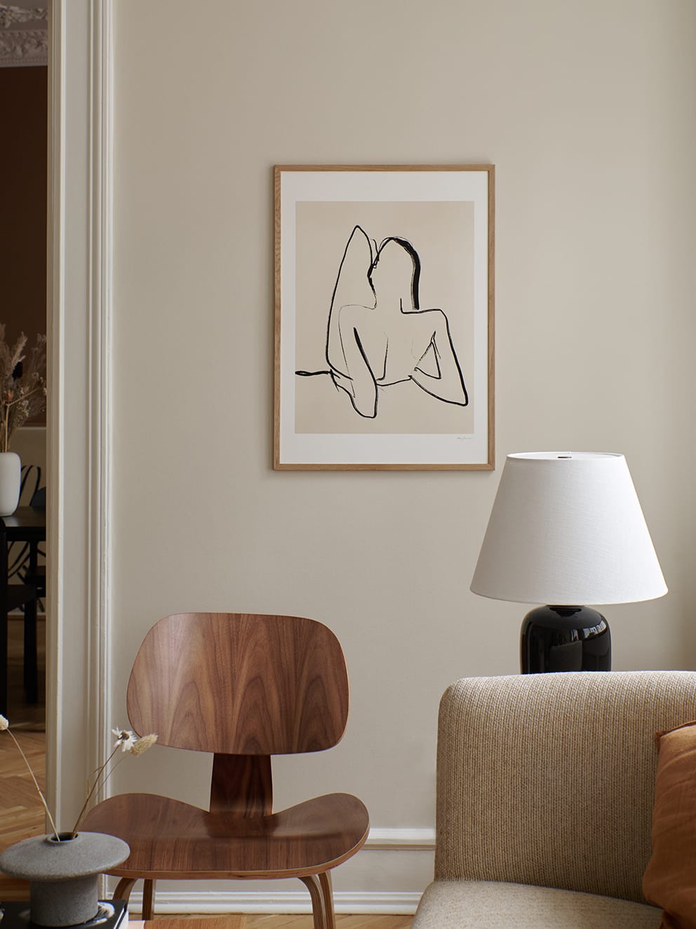 The Poster Club Art Prints Lueur Poster 30x40 cm beige minimalistisch