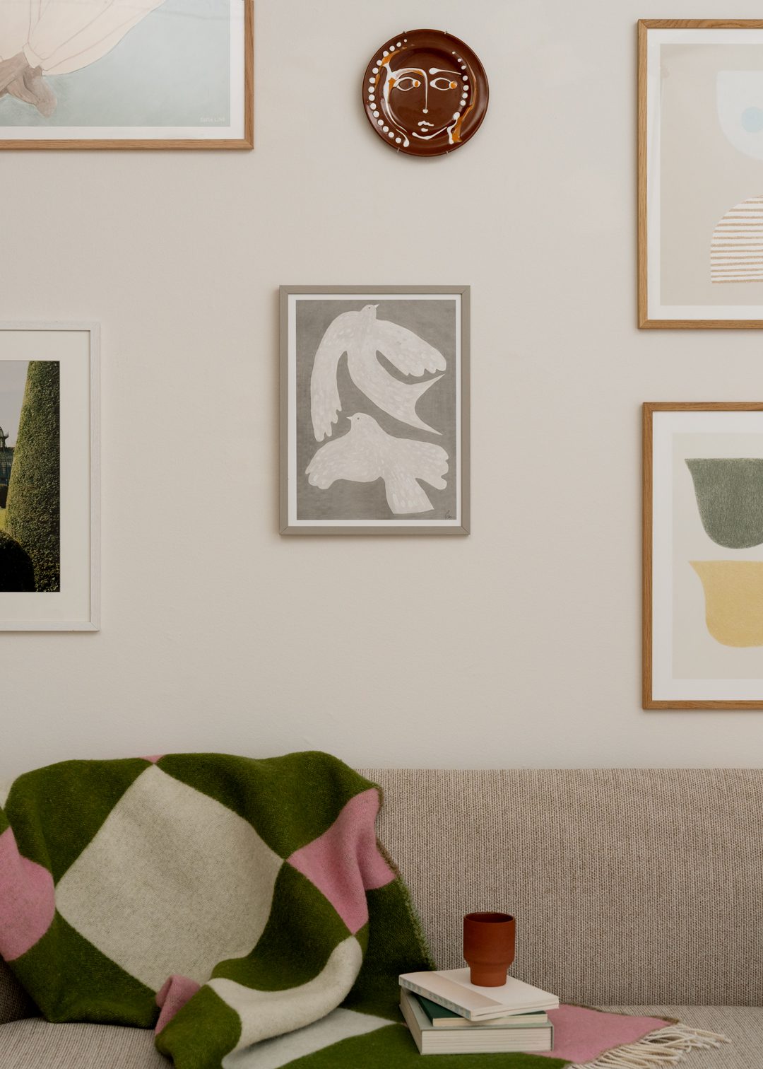 The Poster Club Two Birds Poster 30x40 cm beige Tiermotiv