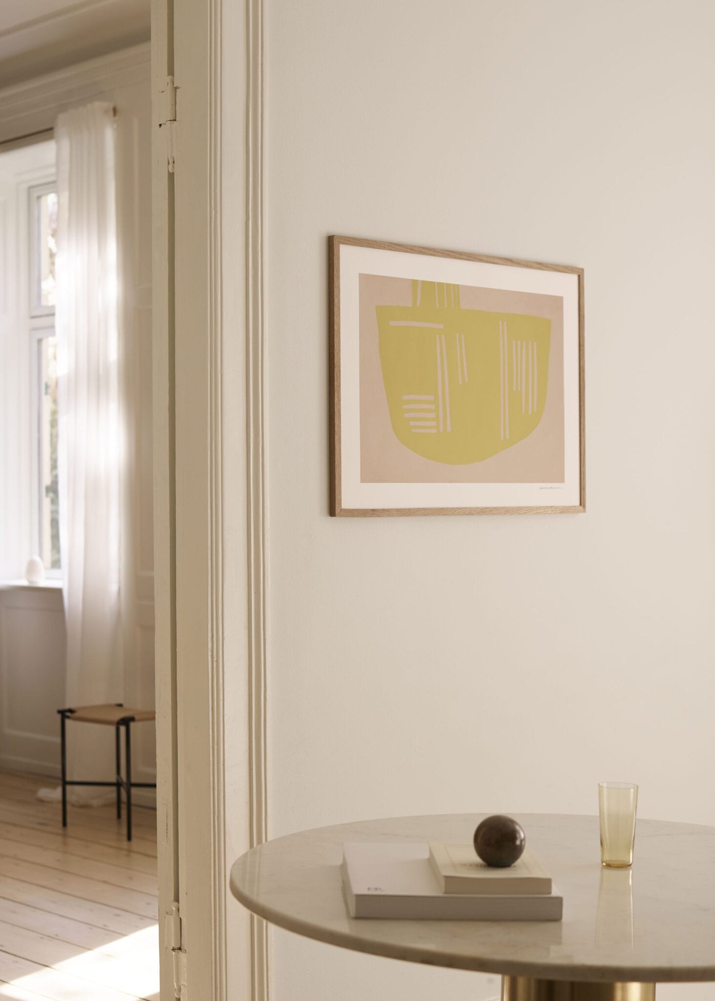 The Poster Club Floating Kunstdruck 30x40 cm Beige Gelb