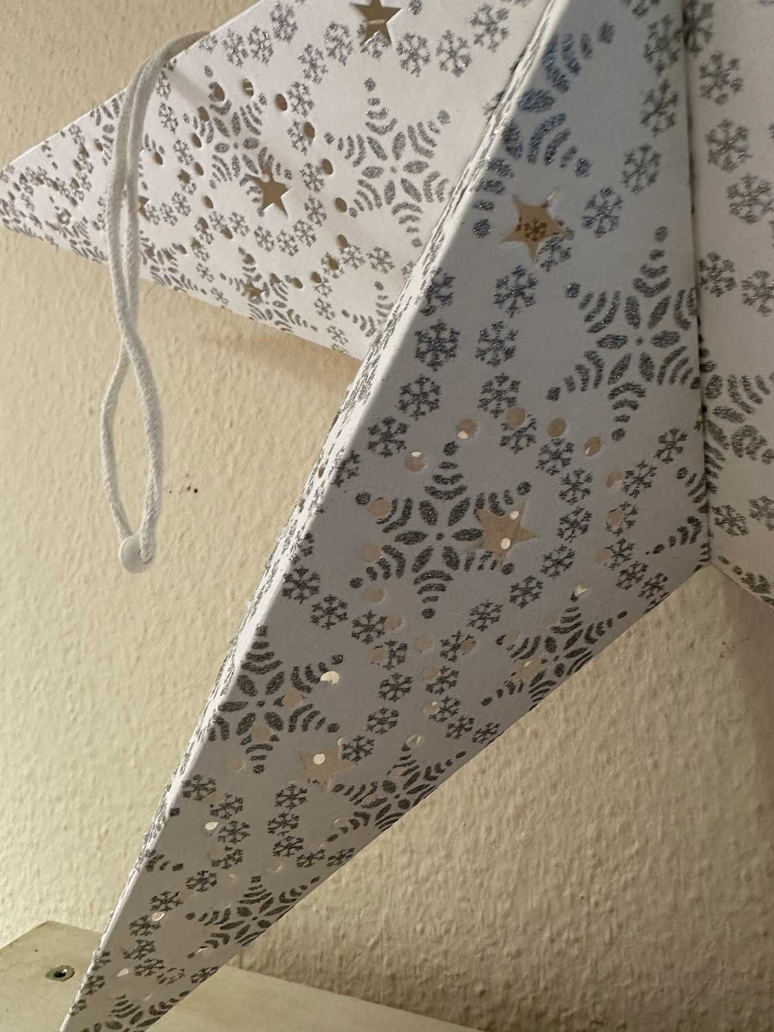 LS-LebenStil Leuchtstern Samt weiß 60cm beleuchtet 3D Faltstern