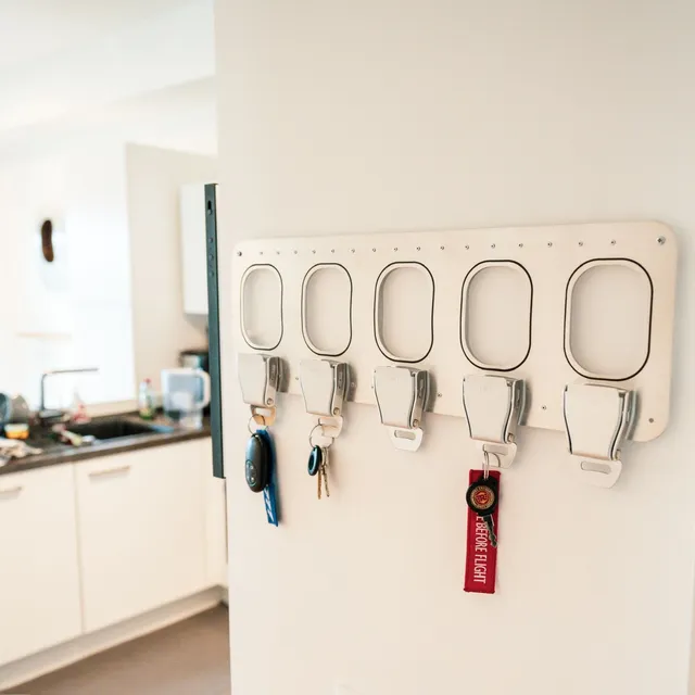 Aircraft Key Holder Five Window Schlüsselbrett Alu Gurtschnalle