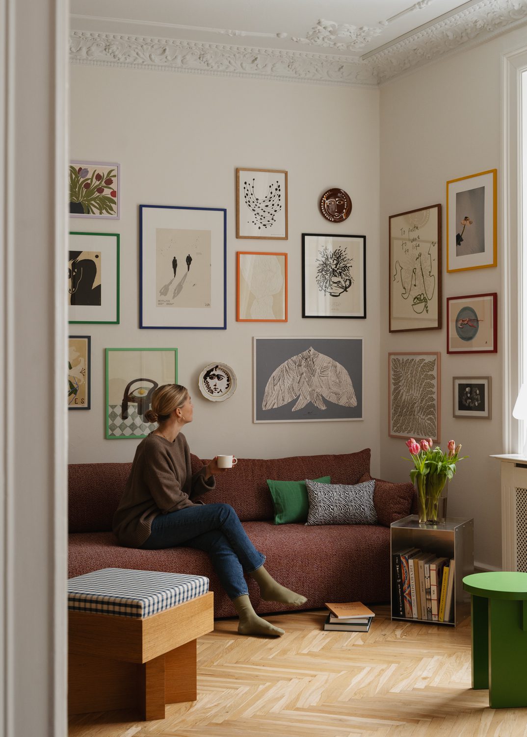 The Poster Club Curated Art Walls Edit No. 069 Bilderwand bunt