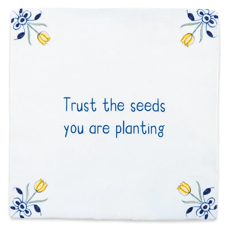 Storytiles Delft Blue Surrounded Tulips Fliese Text 13x13cm